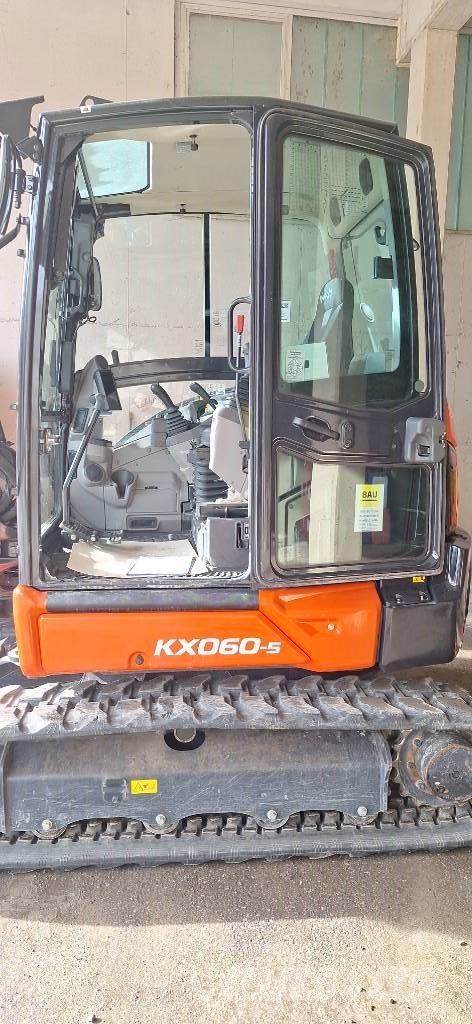 Kubota Kompaktbagger KX 060-5 KGLS2F حفارات صغيرة أقل من 7 طن (حفارات صغيرة)