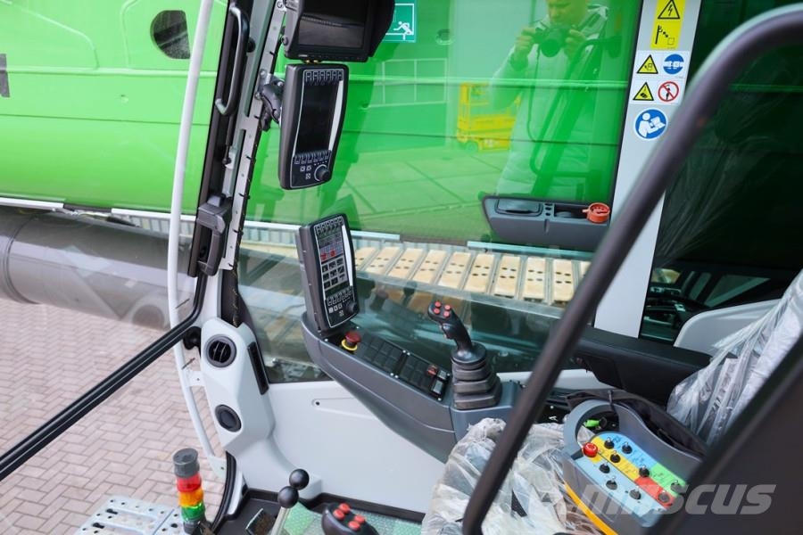 Sennebogen 6133E Valid inspection, *Guarantee! Available For 履帶式起重機
