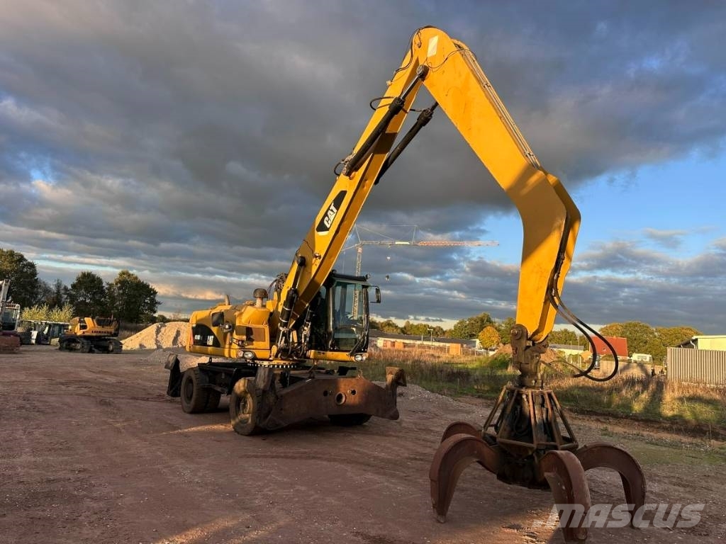 CAT M 318 MH mit Greifer Kein 3022 3026 320 322 Stroje pro manipulaci s odpadem