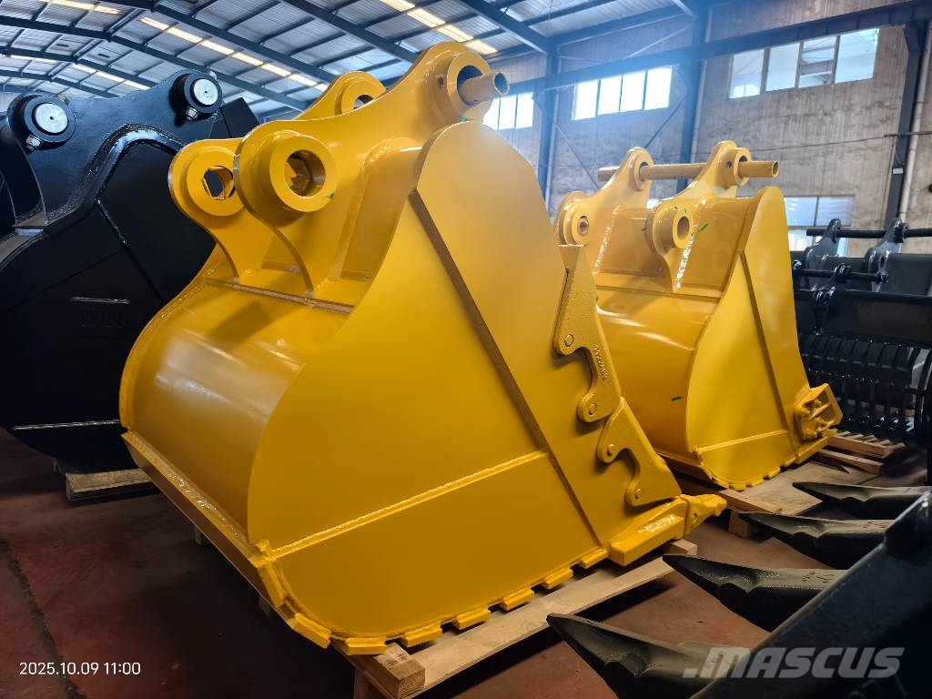 Komatsu PC 200 Ekskavaatorikopad ja lisaseadmed