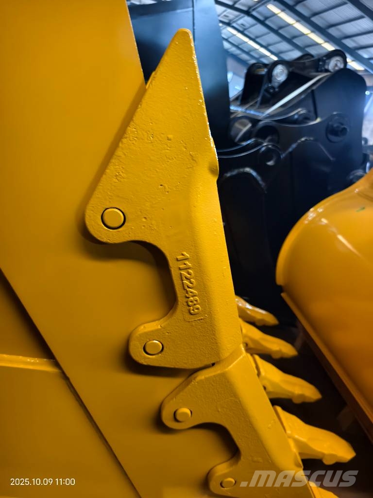 Komatsu PC 200 Ekskavaatorikopad ja lisaseadmed