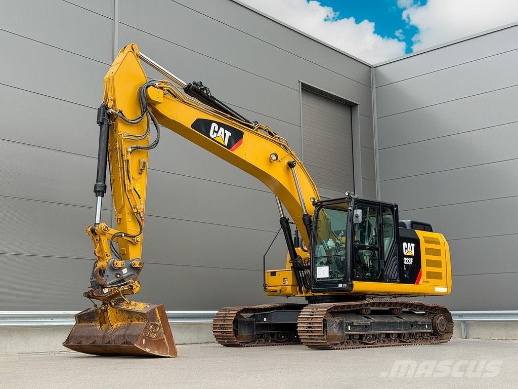 CAT 323F Bandgrävare
