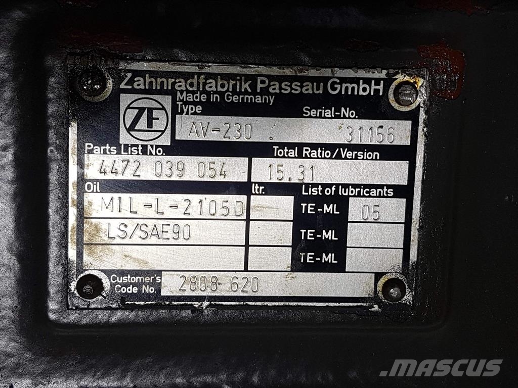 ZF AV-230 - Axle housing/Achskörper/Astrechter アクスル