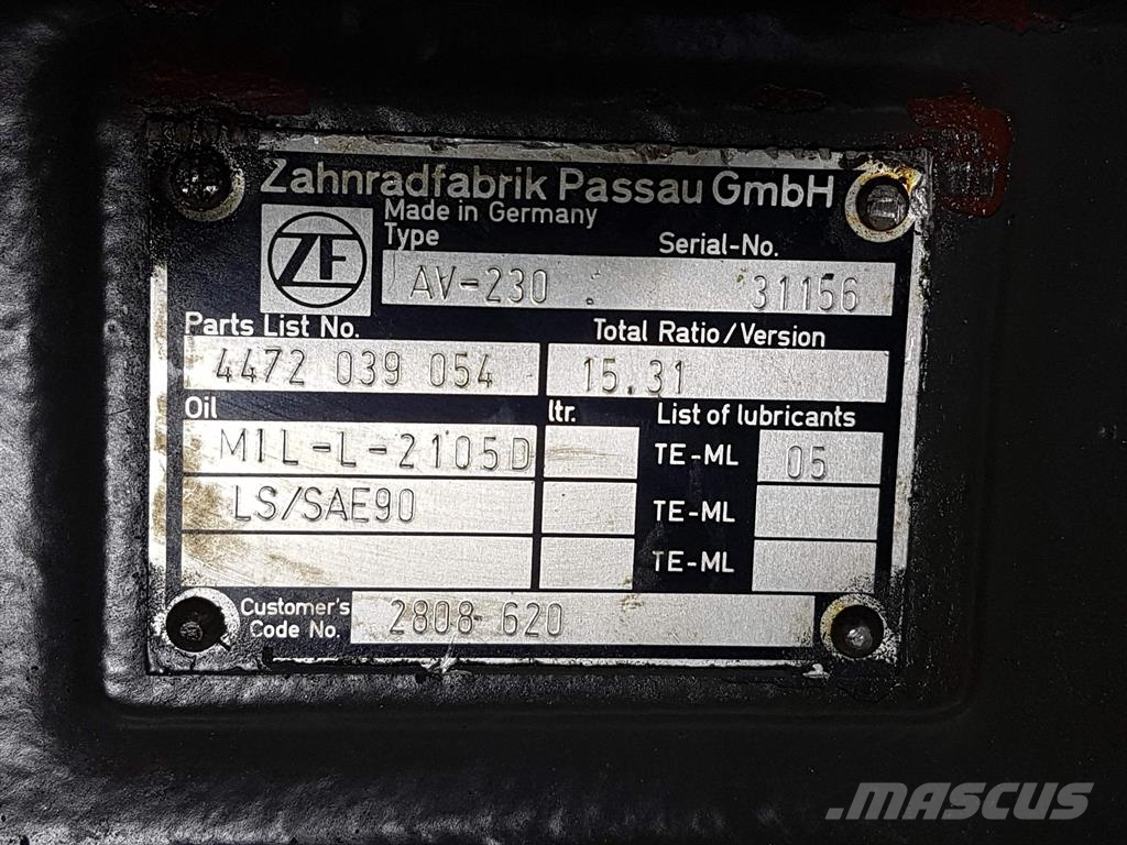 ZF AV-230 - Axle housing/Achskörper/Astrechter Mosty, wały i osie