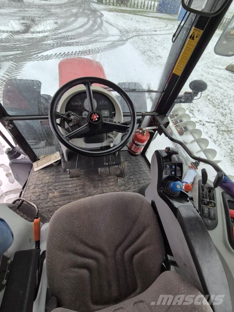 Massey Ferguson 6490 Трактори