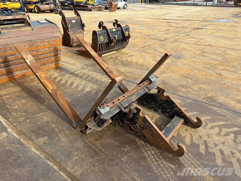 CAT M314F حفارات بعجل