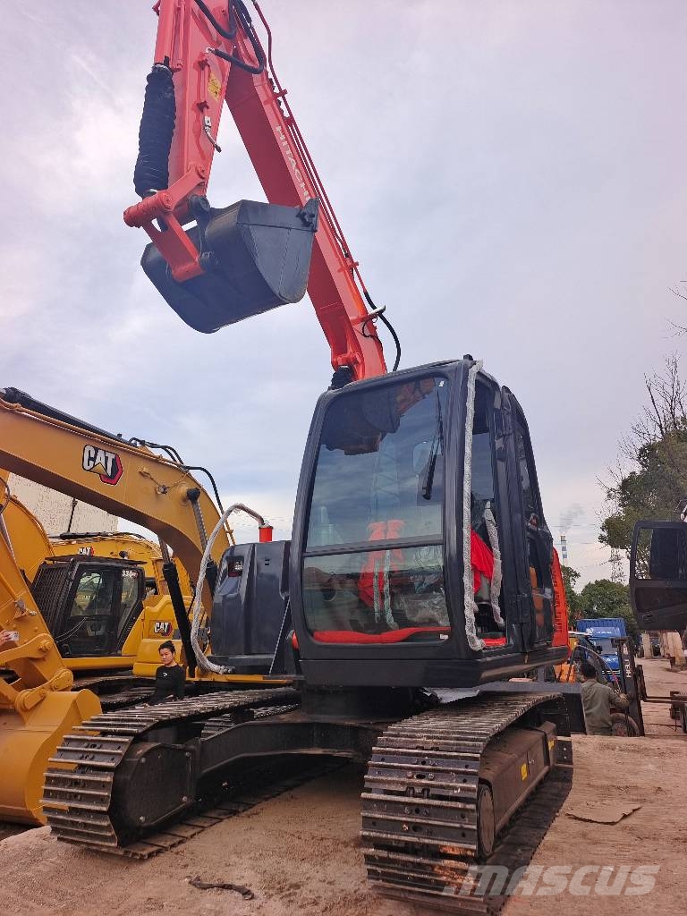 Hitachi Zaxis 70 Midigrävmaskiner 7t - 12t