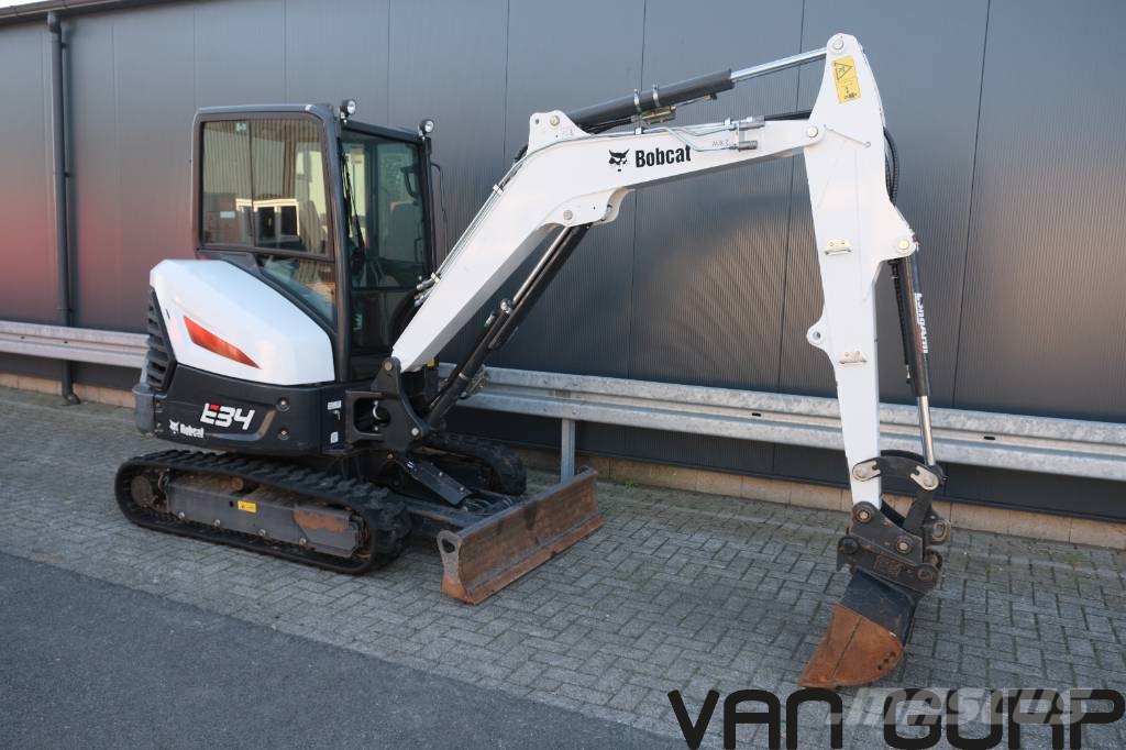 Bobcat E34 | 2023 | 379h Mini kotrók < 7t