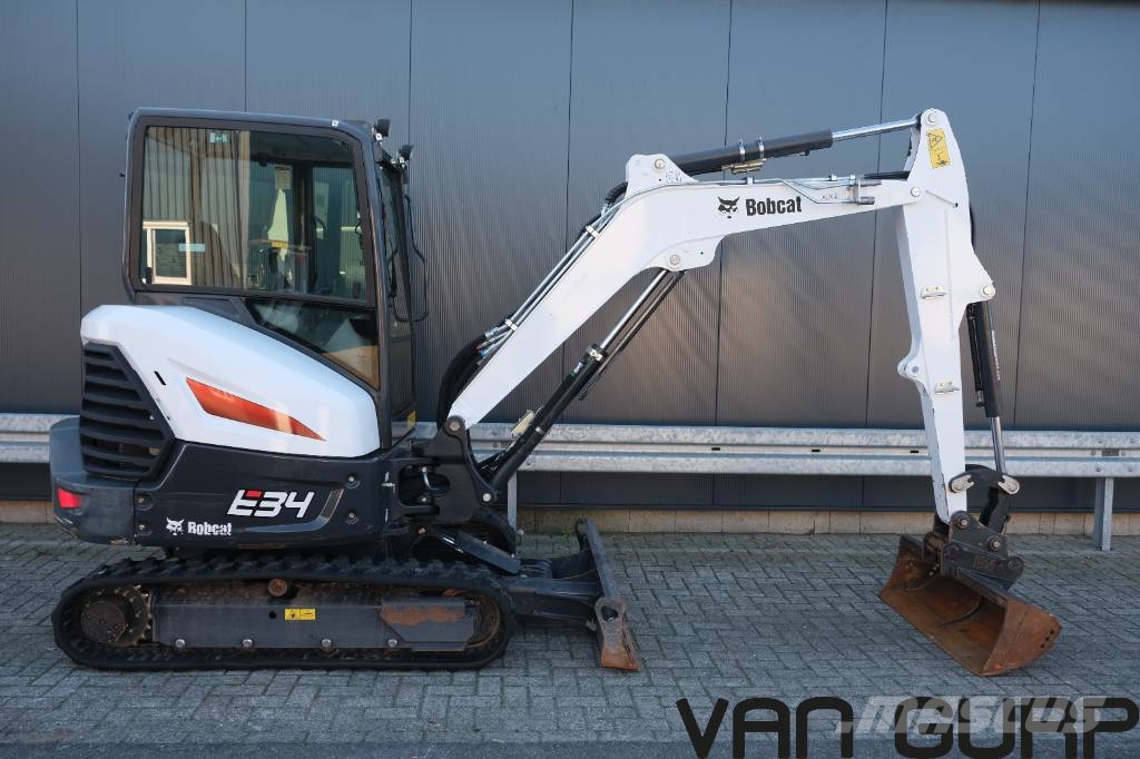 Bobcat E34 | 2023 | 379h Mini kotrók < 7t