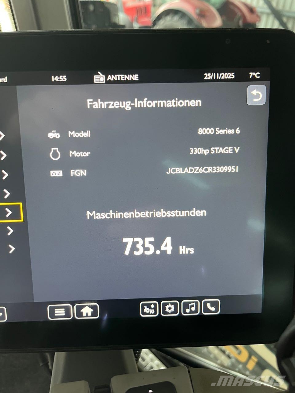 JCB Fastrac 8330 ICON Stage V Traktorid