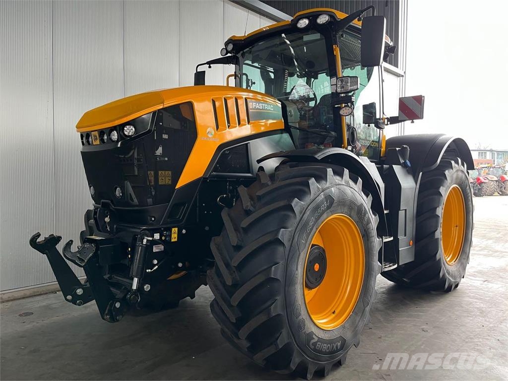 JCB Fastrac 8330 ICON Stage V Traktorid