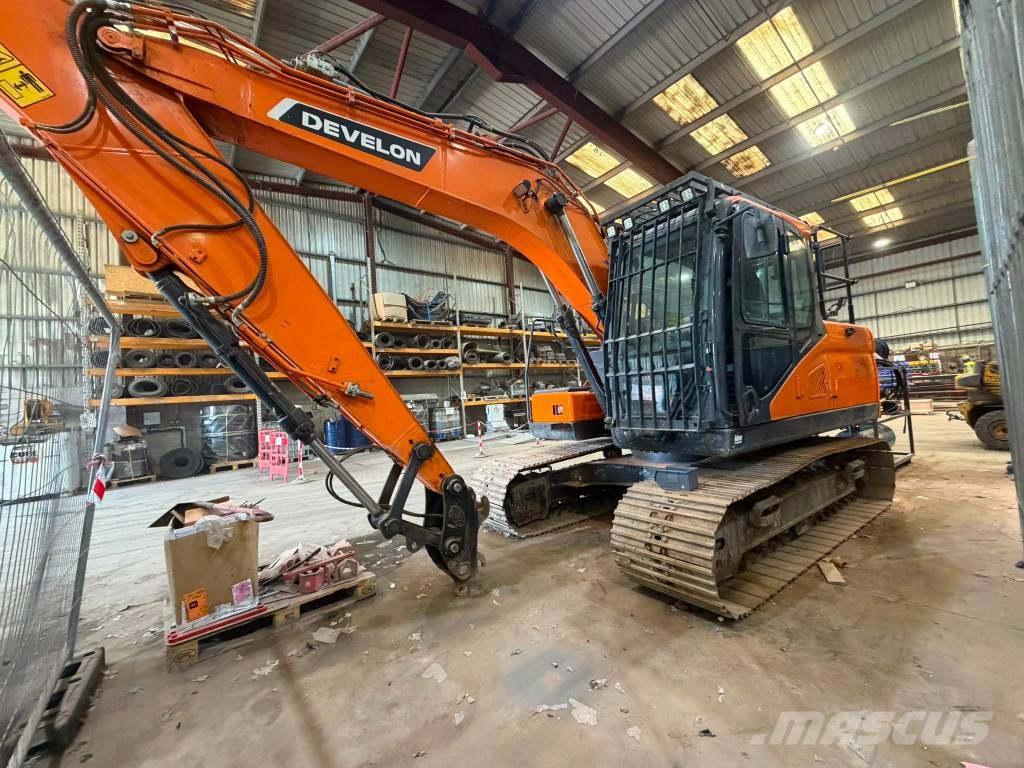 Develon DX 140 LC-7 Верижен екскаватор