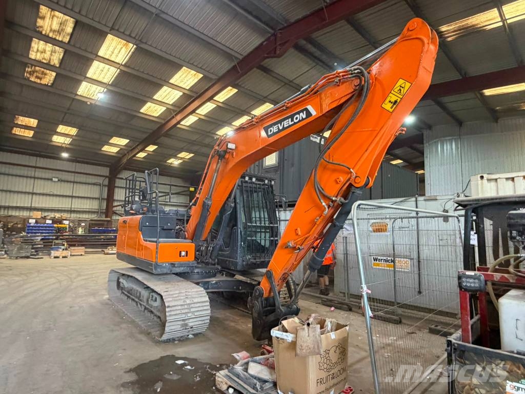 Develon DX 140 LC-7 Верижен екскаватор