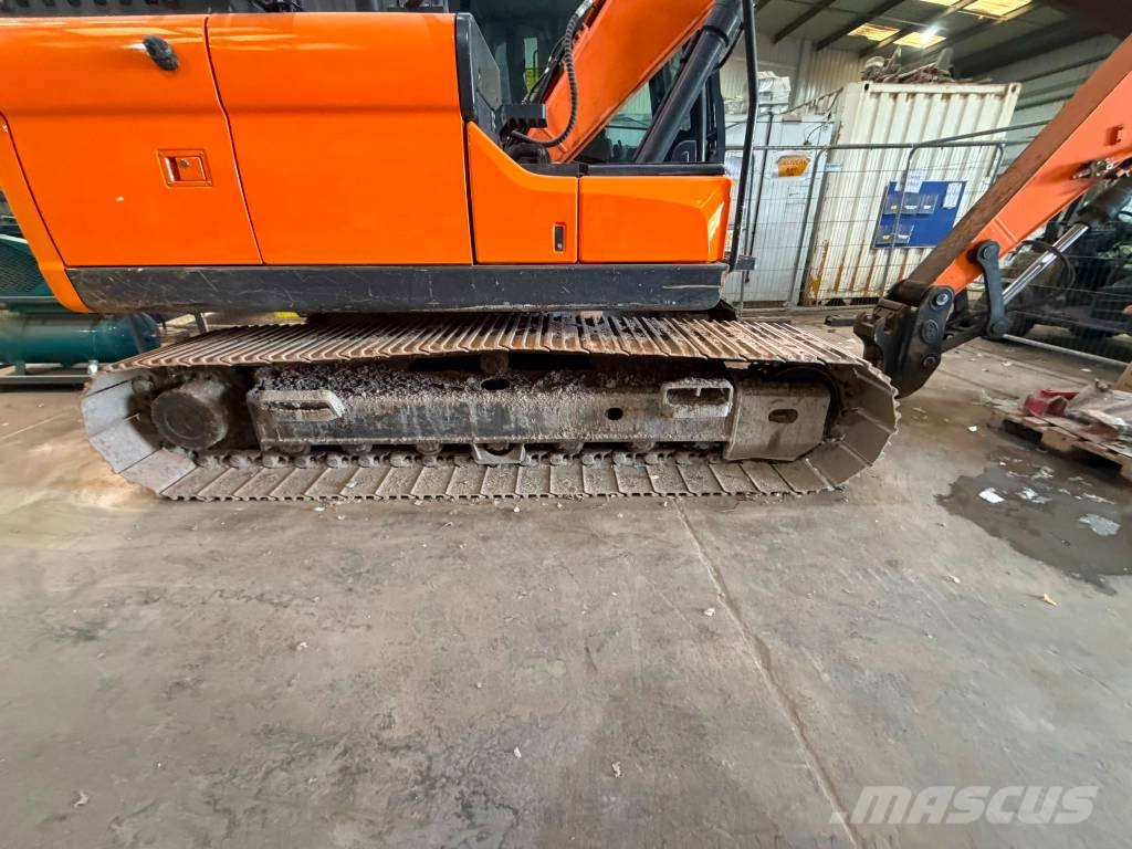 Develon DX 140 LC-7 Верижен екскаватор
