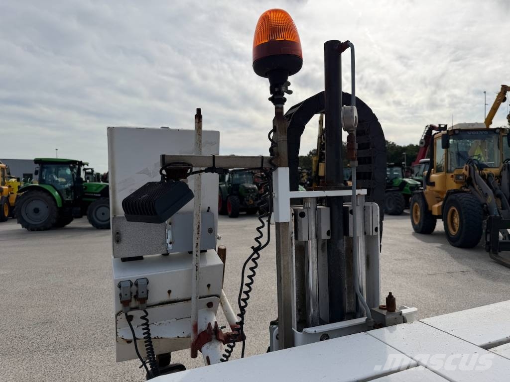 Burtec / Lunzen RDS 2012 DT.H Core Drill Mobiele Boorinstallatie