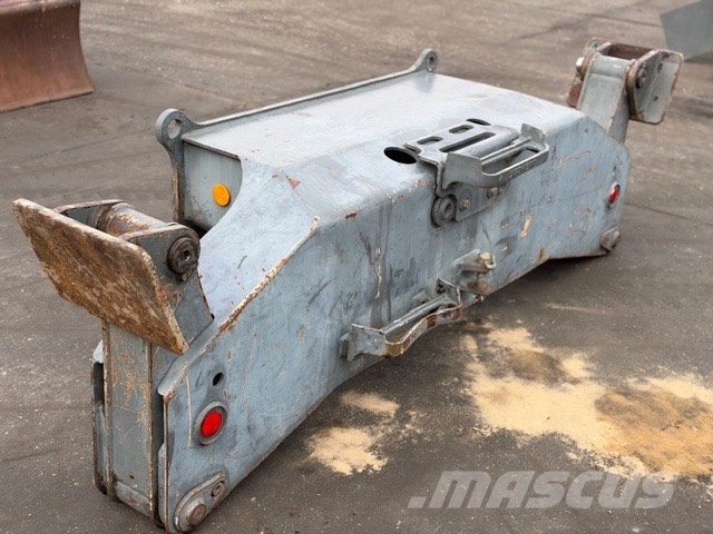 Liebherr A 316 USED STABILIZER Deske / noži