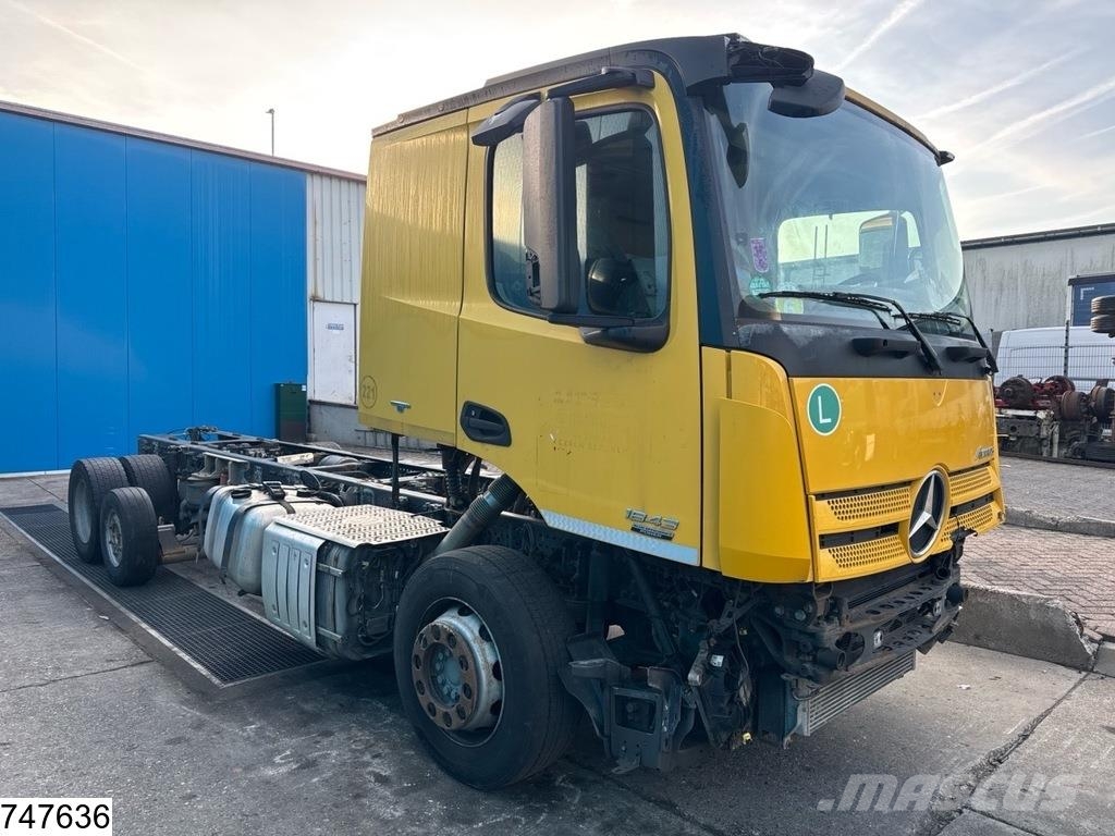 Mercedes-Benz Actros 1843 6x2, Retarder, PTO Raamautod