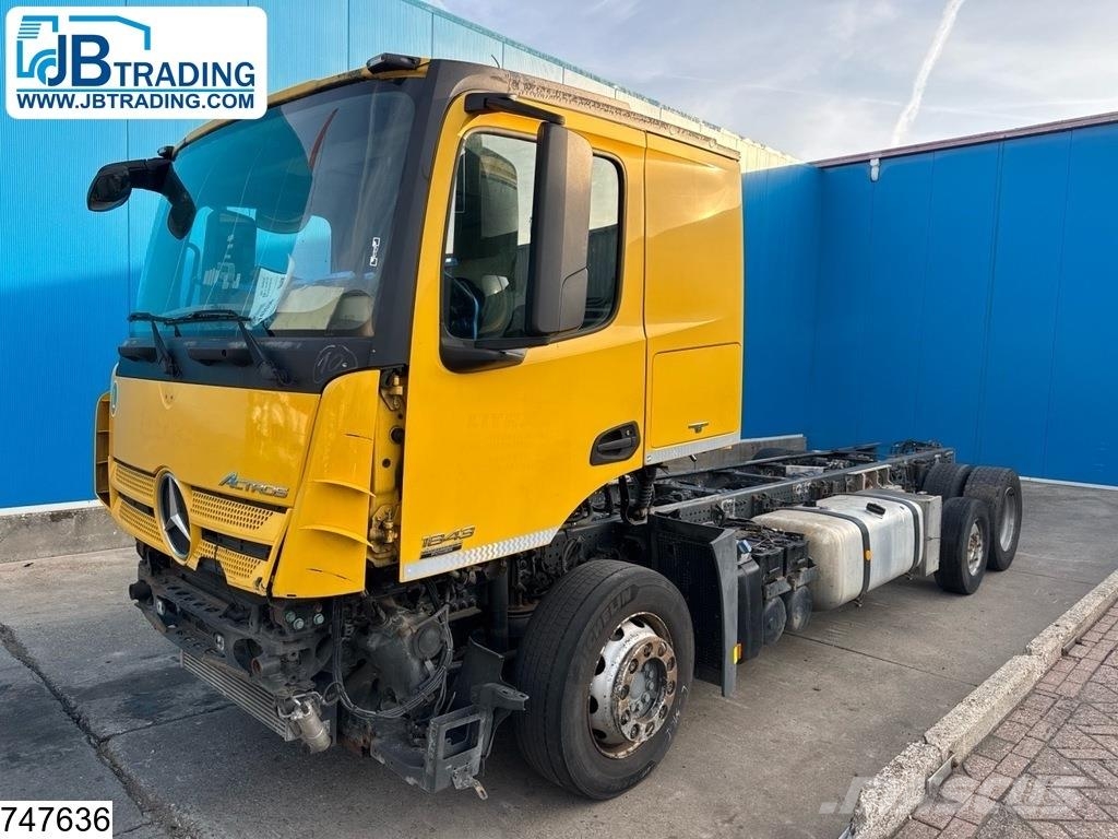 Mercedes-Benz Actros 1843 6x2, Retarder, PTO Raamautod