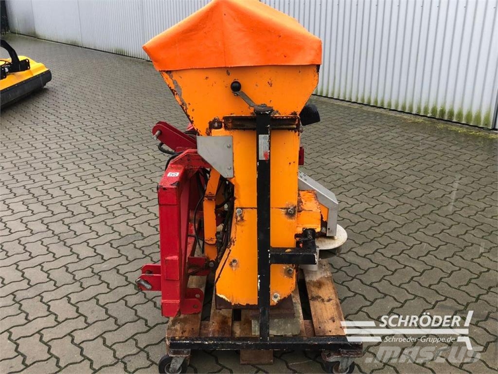  KIF KOMBI HECKANBAUSTREUER 300 L معدات نشر الرمال والملح