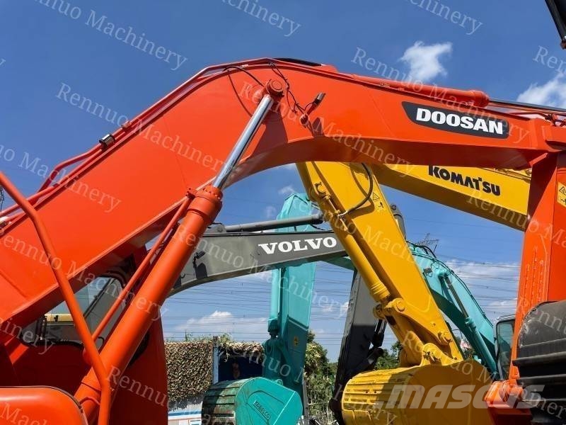 Doosan DH 300 LC-7 Koparki gąsienicowe