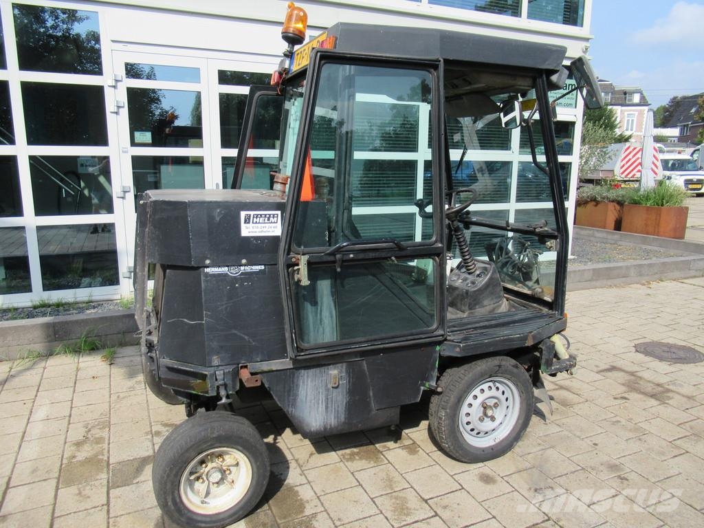 Roberine 1503 - 628 4WD Onkruidborstelmachine Balayeuse / Autolaveuse