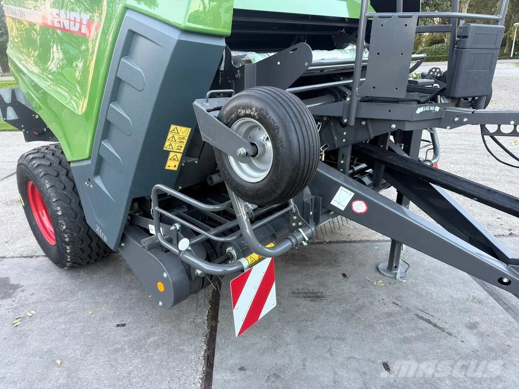 Fendt Rotana 130 F XTRA NIEUW Balenpers Rondepers 130 cm Pašarų kombainai