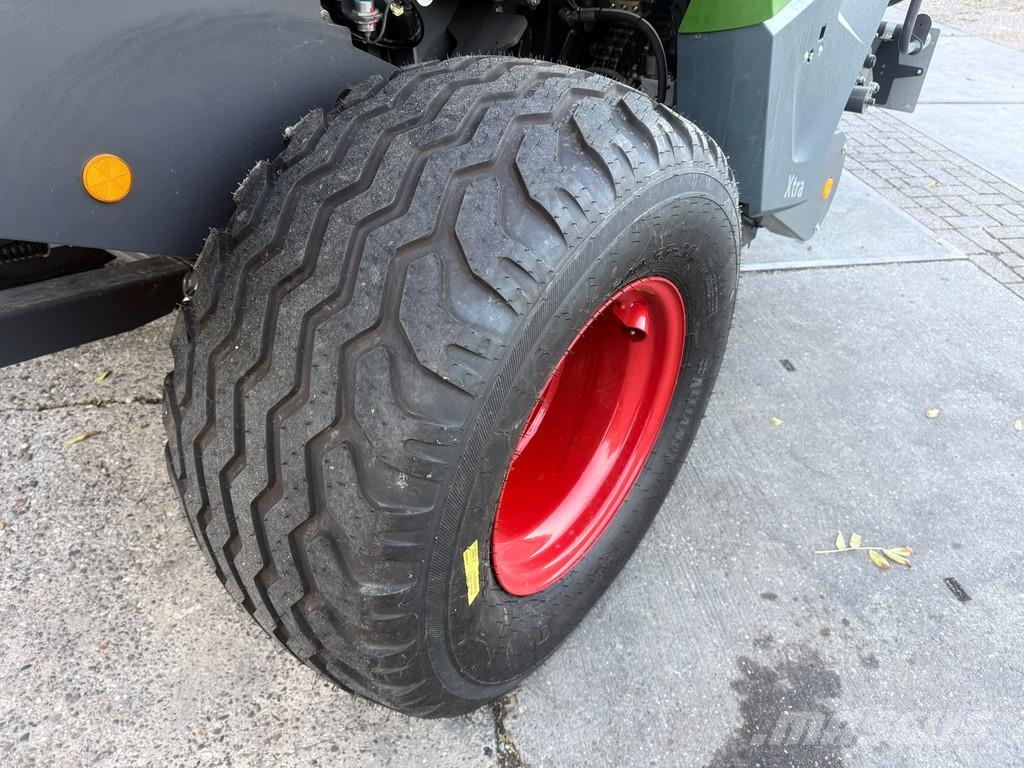 Fendt Rotana 130 F XTRA NIEUW Balenpers Rondepers 130 cm Pašarų kombainai