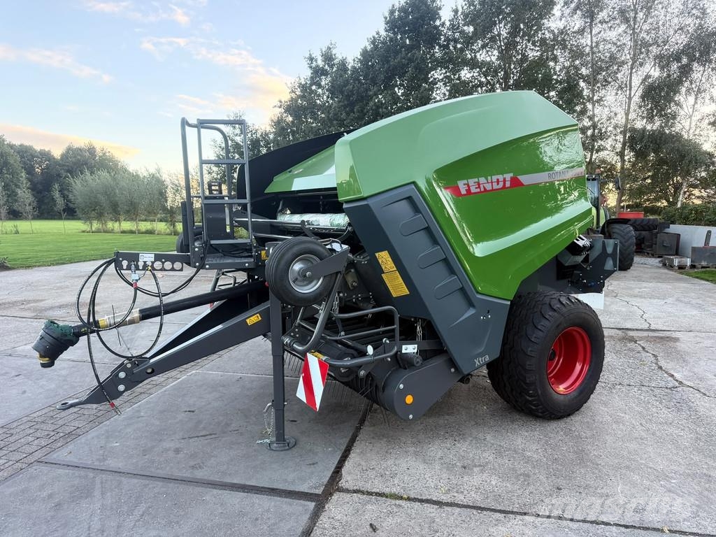 Fendt Rotana 130 F XTRA NIEUW Balenpers Rondepers 130 cm Pašarų kombainai