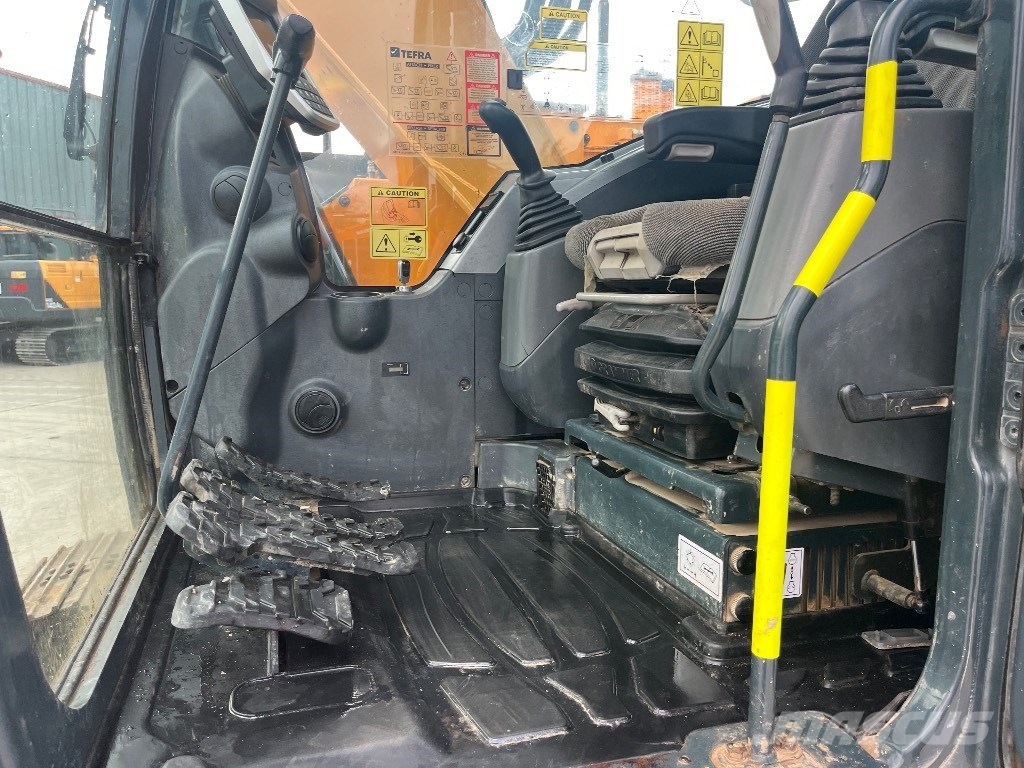 Hyundai HX130LCR Kāpurķēžu ekskavatori