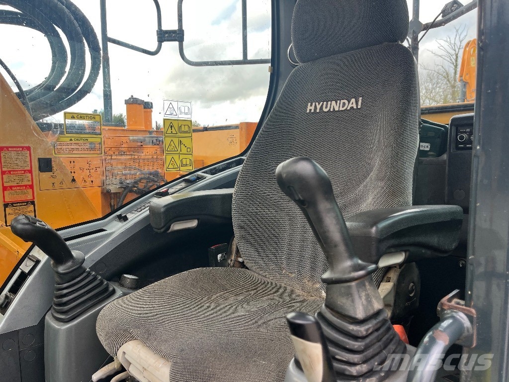 Hyundai HX130LCR Kāpurķēžu ekskavatori