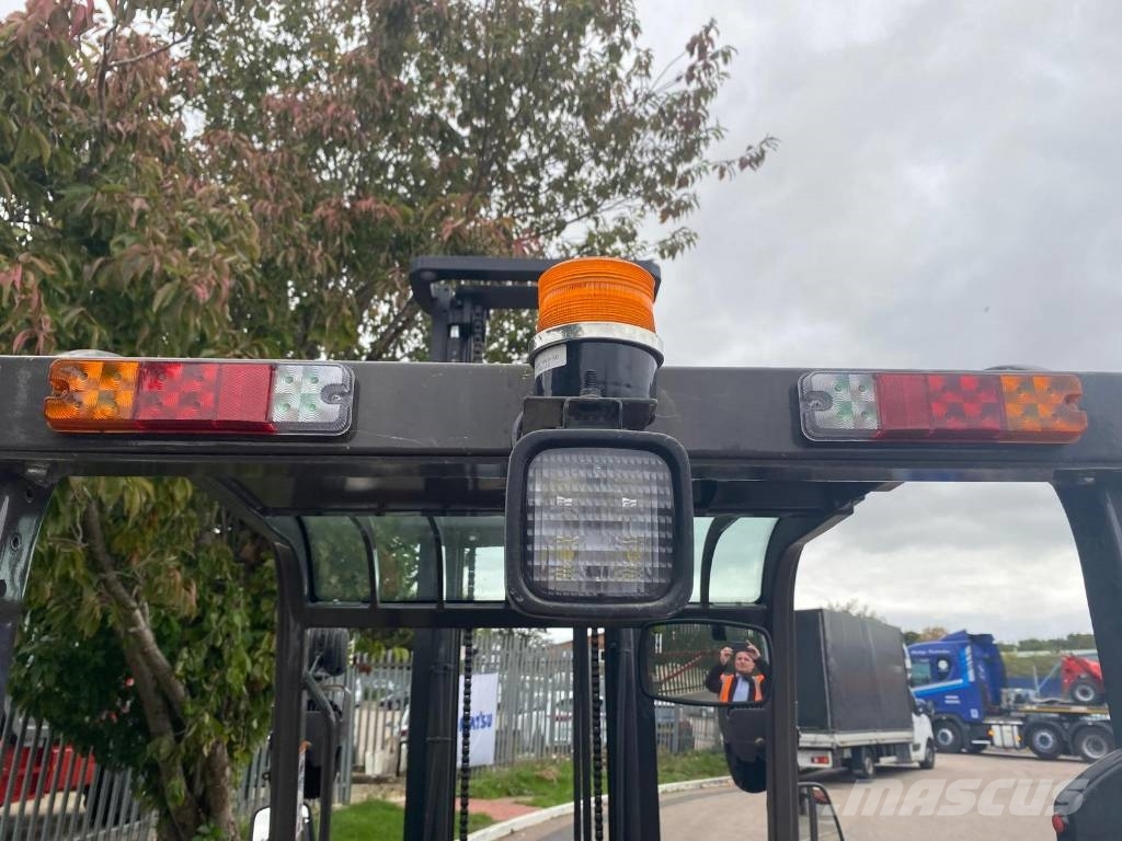 Manitou ME 316 Electric forklifts