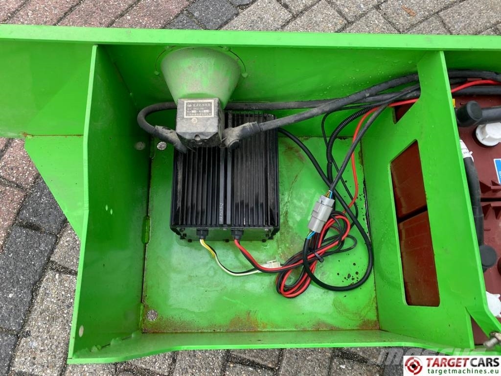 Dingli JCPT1612 DC Electric Scissor Work Lift 1570cm رافعات مقصية الشكل