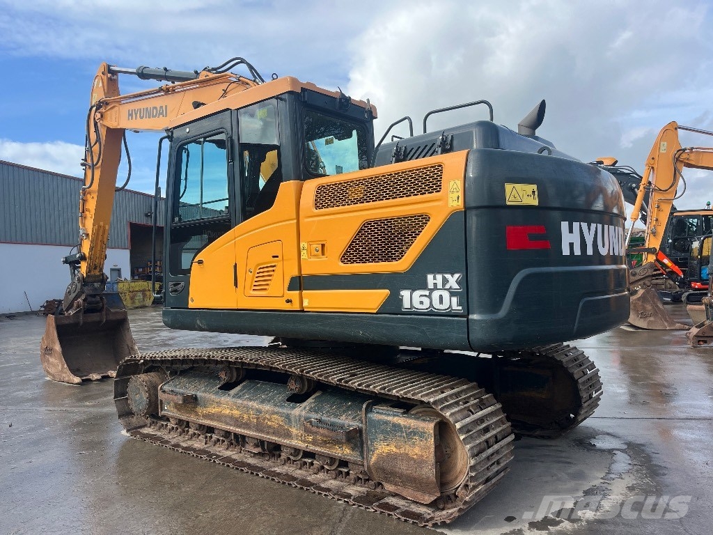 Hyundai HX160L Гусеничні екскаватори