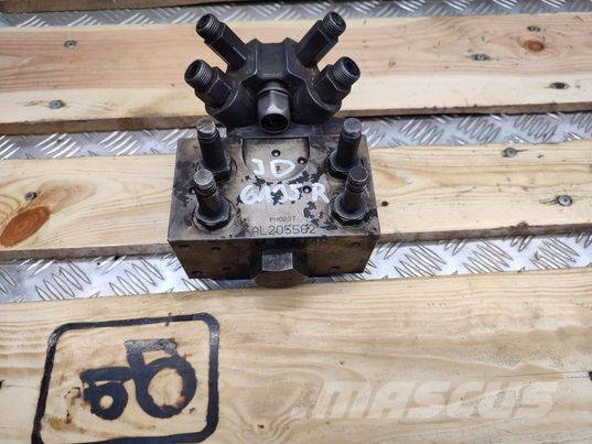 John Deere 6135R (AL205562) hydraulic valve Hydraulika