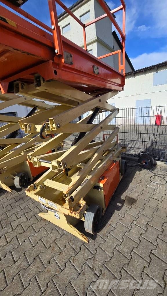 JLG 1930 ES Žirkliniai keltuvai