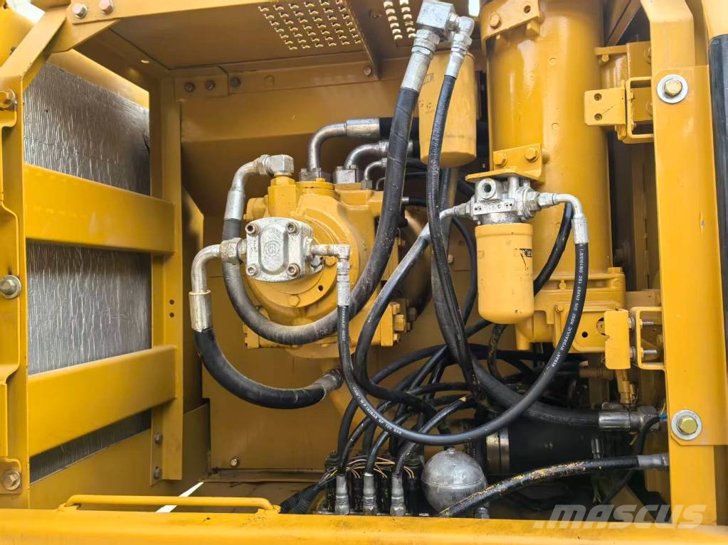 CAT 320BL Raupenbagger