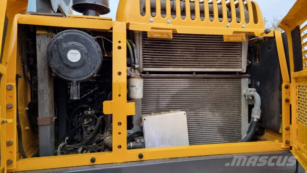 Volvo EC 210 B LC Верижен екскаватор