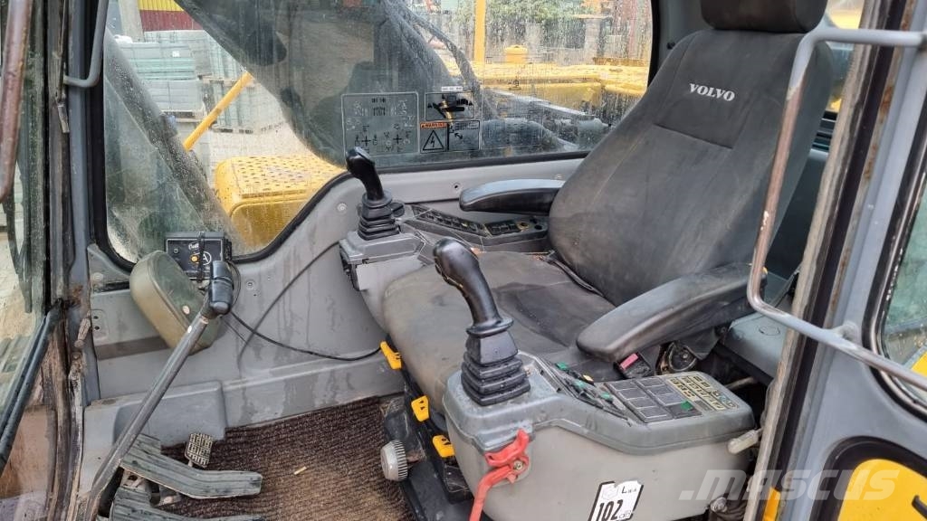 Volvo EC 210 B LC Верижен екскаватор