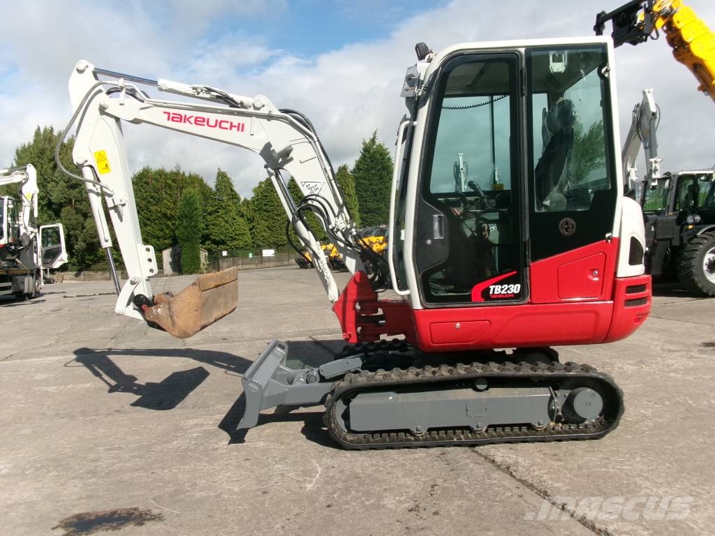 Takeuchi TB 230 Miniekskavaatorid < 7 t