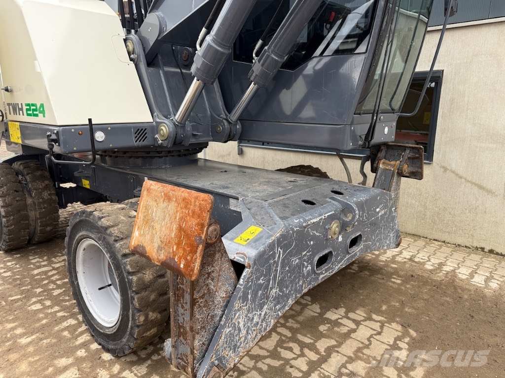 Terex Ecotec MHL 331 F / MHL331F / Terex Ecotec TWH224 Waste / industry handlers