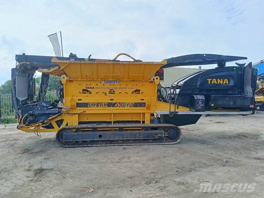 Tana Shark 440 DT Eco shredder wood remote radio آلات تمزيق المخلفات