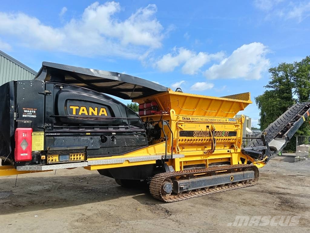 Tana Shark 440 DT Eco shredder wood remote radio آلات تمزيق المخلفات