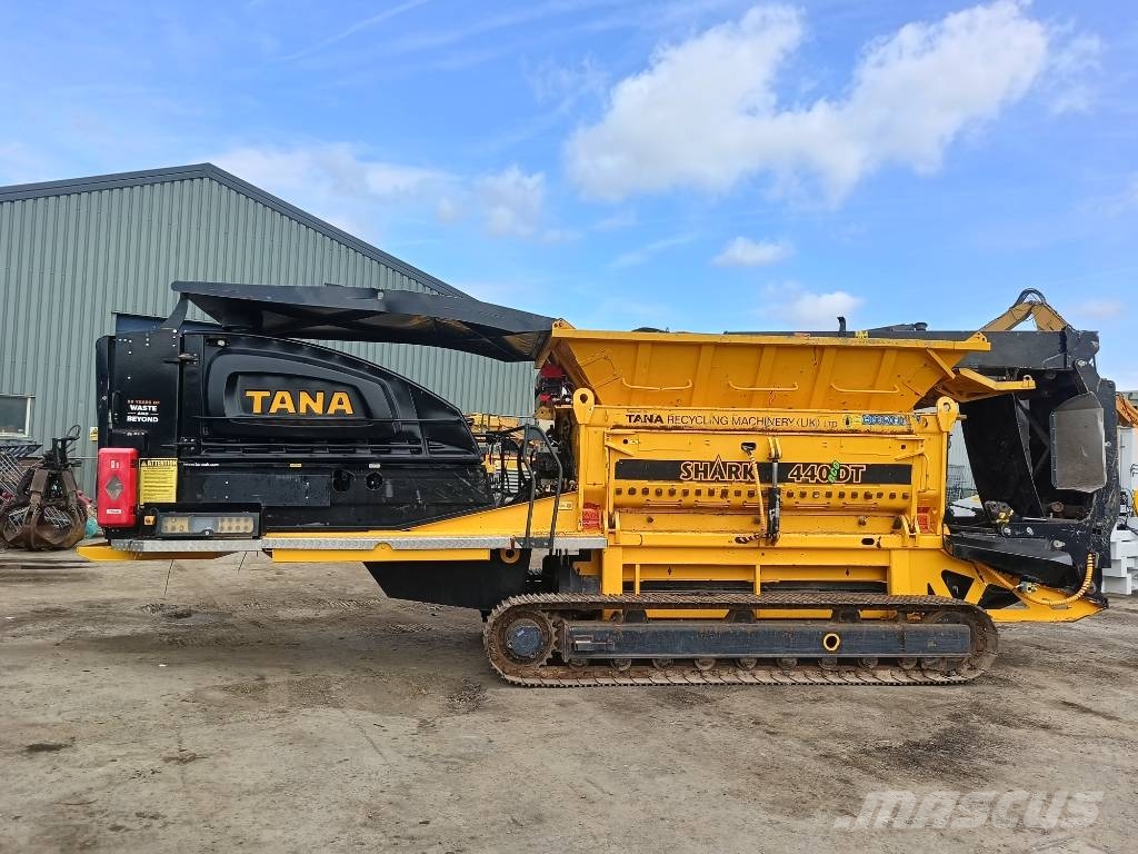 Tana Shark 440 DT Eco shredder wood remote radio آلات تمزيق المخلفات