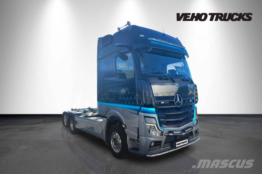Mercedes-Benz Actros 2853 Treileri ar āķi