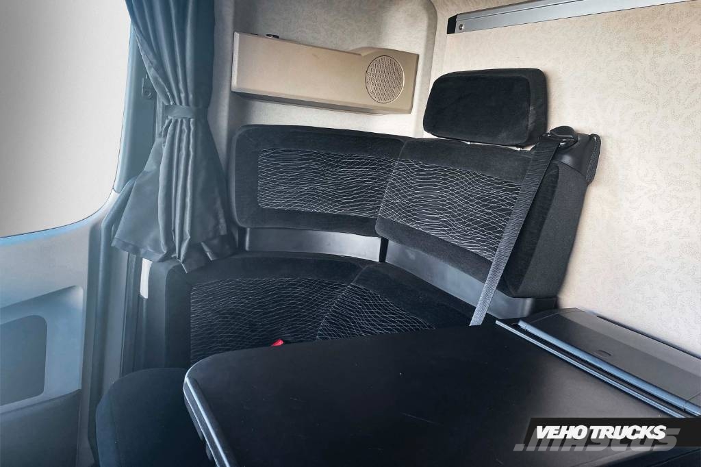 Mercedes-Benz Actros 2853 Treileri ar āķi