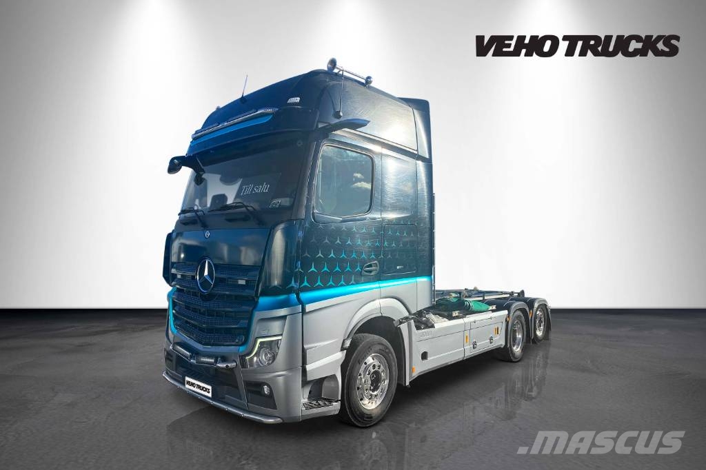 Mercedes-Benz Actros 2853 Treileri ar āķi