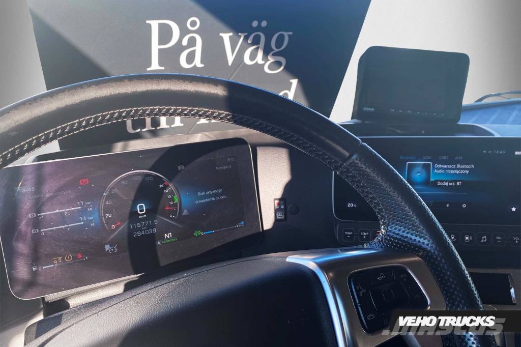 Mercedes-Benz Actros 2853 Treileri ar āķi