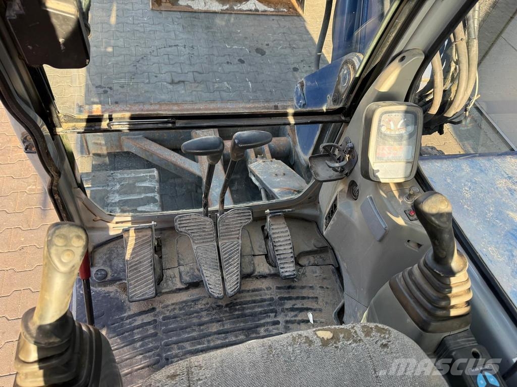 New Holland E80-1ES | A/C 중형굴삭기 7톤-28톤