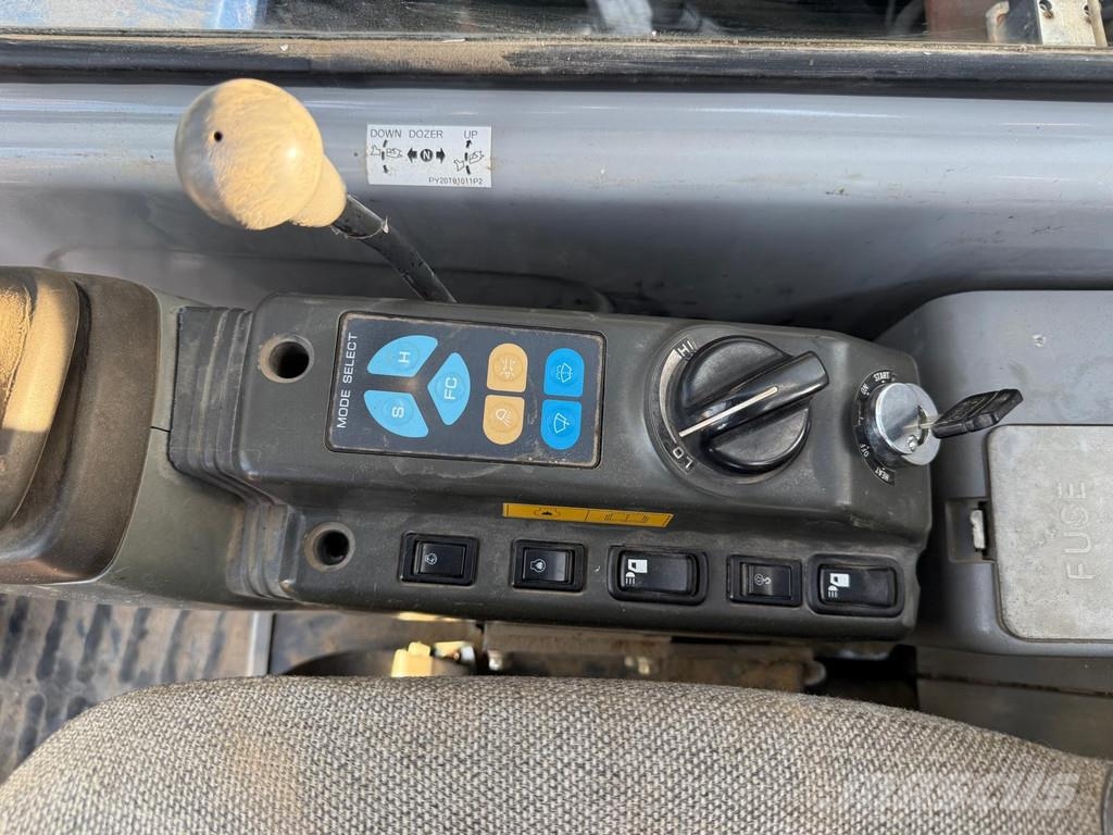 New Holland E80-1ES | A/C 중형굴삭기 7톤-28톤