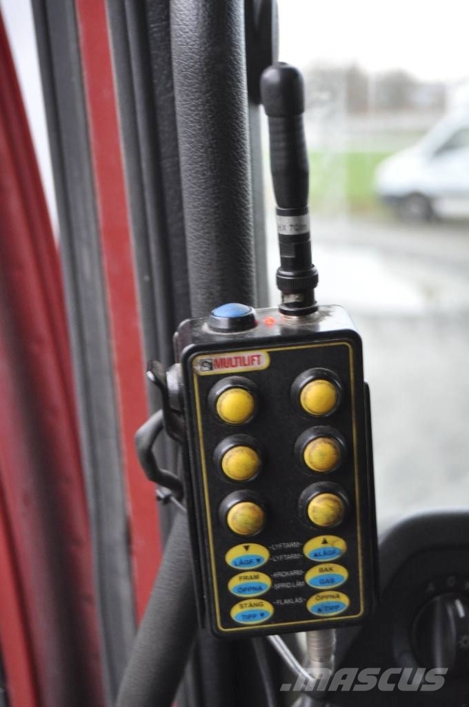 Mercedes-Benz Arocs 2751 L 6X2 Camiones volquete para virutas de madera